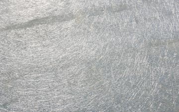 Gunness laminate fibreglass or shingles?